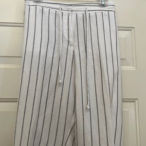🌴SALE🌴LINEN STRIPED CAPRI’S